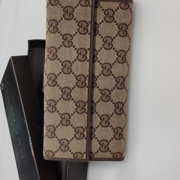 Vintage Gucci Long Wallet - Picture 5 of 11